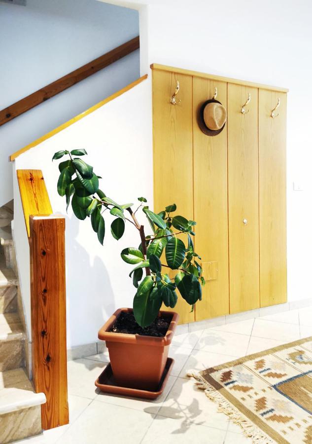 Casa Rustica Con Giardino Villa Caprino Veronese Exterior foto