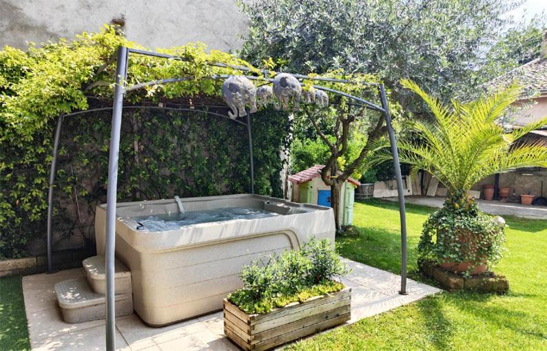 Casa Rustica Con Giardino Villa Caprino Veronese Exterior foto